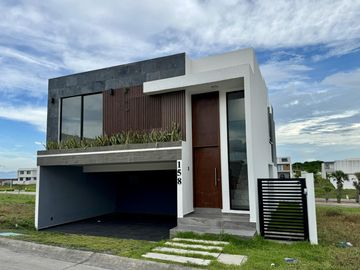 Casa en Venta Punta Tiburón