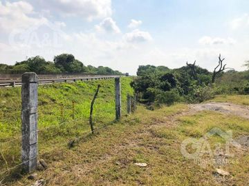 Terreno en Venta Ubicado sobre Carretera en la Antigua Veracruz