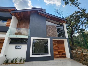 Casa en Venta Altozano Fraccionamiento privado
