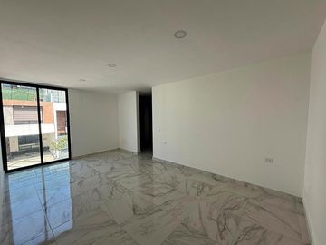 Hermosa casa en venta en Lomas de Angelopolis Parque Veracruz