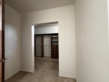 Casa en Venta en Mérida, Privada al Norte, con recámara en planta baja
