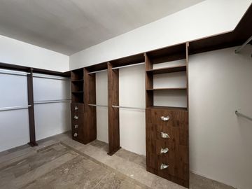 Casa en Venta en Mérida, Privada al Norte, con recámara en planta baja