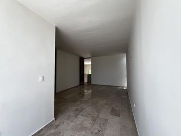 Casa en Venta en Mérida, Privada al Norte, con recámara en planta baja