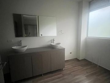 CASA CAMPESTRE en ARRIENDO en Pereira via armenia