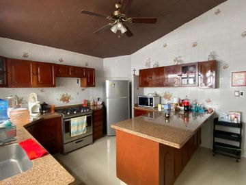 CLUB DE GOLF, Casa en VENTA de UNA PLANTA con vista al campo de golf