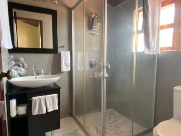 CLUB DE GOLF, Casa en VENTA de UNA PLANTA con vista al campo de golf