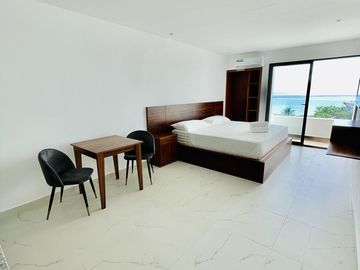 DEPARTAMENTO EN VENTA CON VISTA AL MAR EN PUERTO MORELOS CON ROOFTOP/ALBERCA