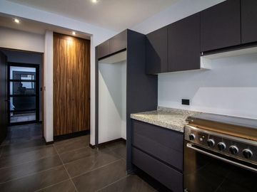 Casa en  venta en Parque Foresta frente a Chedraui, 3 habitaciones y roofgarden