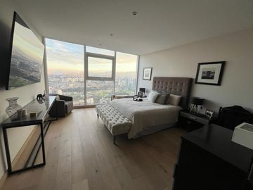 Bajo de Precio - Acabados de lujo en Five - Preciosa vista