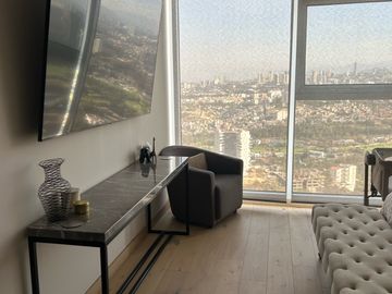 Bajo de Precio - Acabados de lujo en Five - Preciosa vista