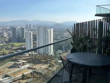 Bajo de Precio - Acabados de lujo en Five - Preciosa vista