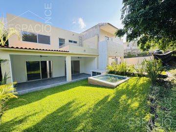 Casa en  Burgos Bugambilias