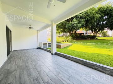 Casa en  Burgos Bugambilias
