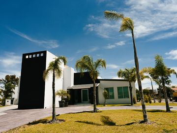 Casa - Fraccionamiento Jardines del Lago