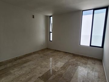 Casa en  Venta EQUIPADA Merida Temozon Norte