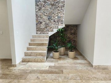 Casa en  Venta EQUIPADA Merida Temozon Norte