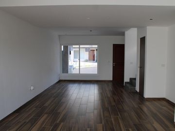 Casa a estrenar en Venta en Zibatá con roof y 4 recámaras
