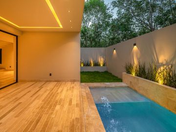Casa en  VENTA Vía Cumbres