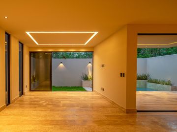 Casa en  VENTA Vía Cumbres