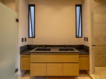 Casa en  VENTA Vía Cumbres