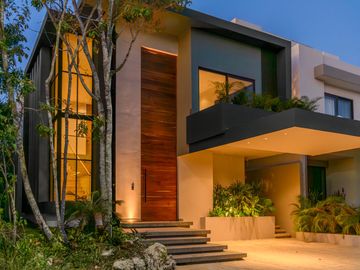 Casa en  VENTA Vía Cumbres