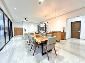 Casa en Venta en Sierra Alta 3º Sector, Monterrey NL