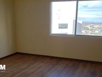 Se vende casa muy cerca de club de golf la loma (lomas del tec)
