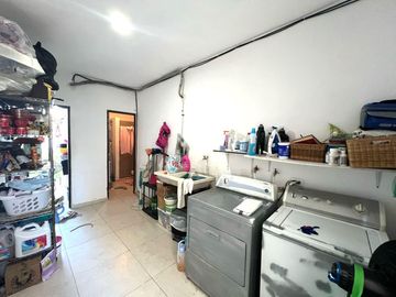 Venta Casa de 4 recámaras y Paneles Solares en Privada con Amenidades