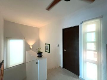 Venta Casa de 4 recámaras y Paneles Solares en Privada con Amenidades