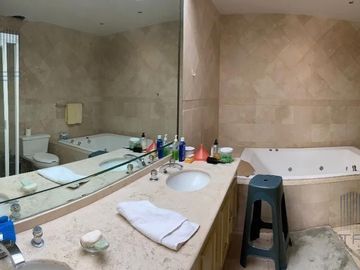 Casa en condominio en  VENTA EN INTERLOMAS, VALLE DE LAS PALMAS (D)