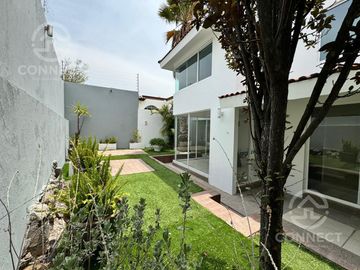 Venta Casa Gran Jardín Remodelada León Gto