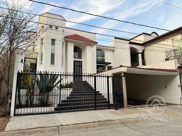 Venta Casa Gran Jardín Remodelada León Gto