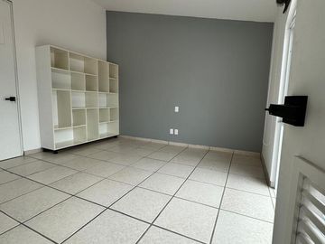 Venta Casa Gran Jardín Remodelada León Gto