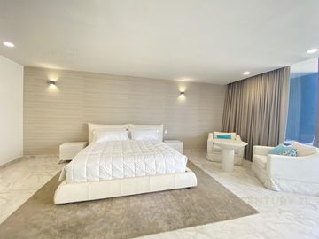 Venta de Departamento Amueblado en Be Towers, Puerto Cancún C3832