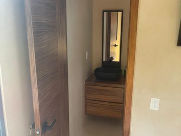 Casa de 3 Recámaras Amueblada con Diseño y Amenidades Exclusivas
