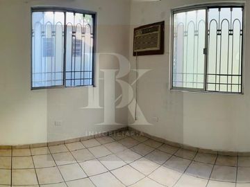 VENTA DE CASA EN CAMINO REAL  EN GPE. N.L.