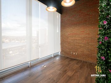 Oficina en venta en Lomas de Angelópolis II, Puebla