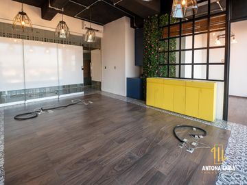 Oficina en venta en Lomas de Angelópolis II, Puebla