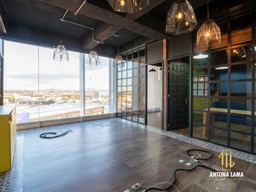 Oficina en venta en Lomas de Angelópolis II, Puebla