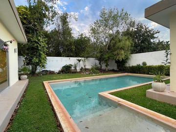 Espaciosa residencia en venta en Valladolid