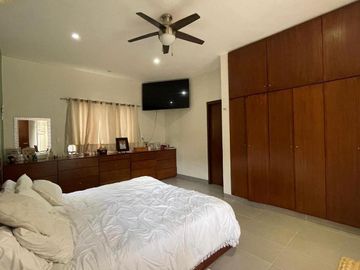 Espaciosa residencia en venta en Valladolid