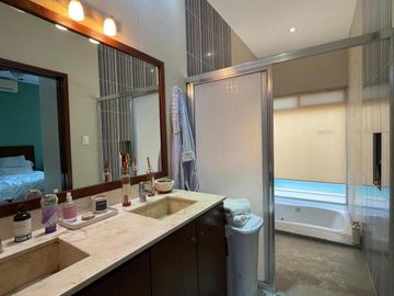 Espaciosa residencia en venta en Valladolid