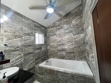 CASA EN VENTA CUMBRES 4 SECTOR MONTERREY