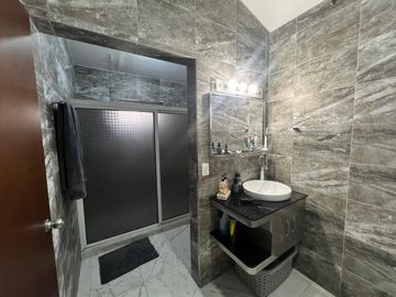 CASA EN VENTA CUMBRES 4 SECTOR MONTERREY