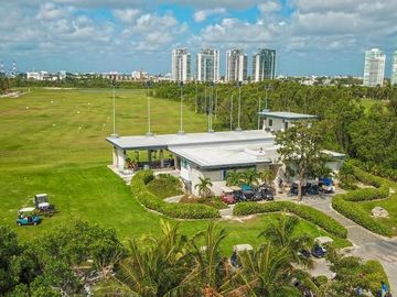 DEPARTAMENTO DE LUJO EN PUERTO CANCUN VISTA AL MAR Y LAGUNA NICHUPTE