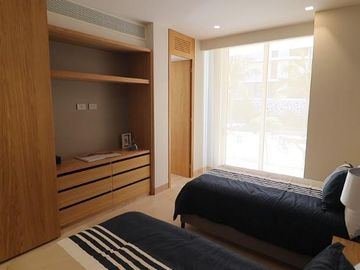 DEPARTAMENTO DE LUJO EN PUERTO CANCUN VISTA AL MAR Y LAGUNA NICHUPTE