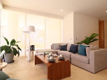DEPARTAMENTO DE LUJO EN PUERTO CANCUN VISTA AL MAR Y LAGUNA NICHUPTE