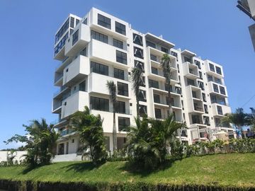 MAROMA RESIDENCIAL, Penthouse en VENTA de 3 recámaras y roof