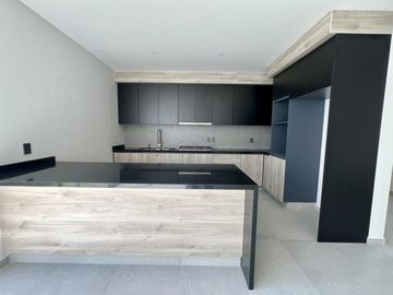Casa nueva en venta dentro de coto en Valle Imperial