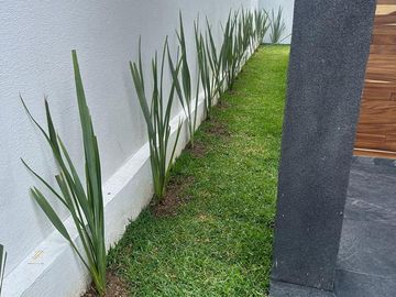 Casa nueva en venta dentro de coto en Valle Imperial